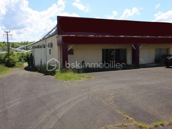 Fonds de commerce 3 pièces 1039 m²