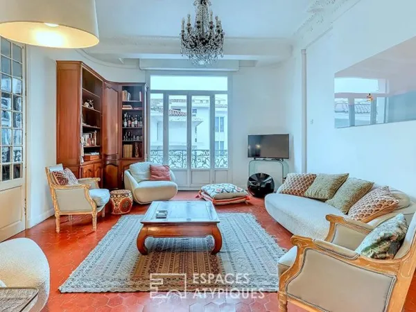 Appartement Art Déco et courbes magistrales