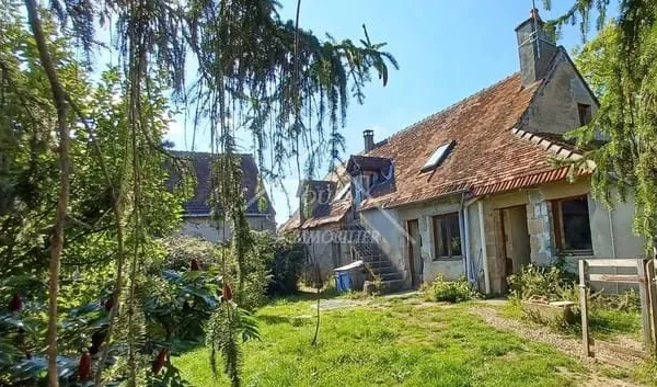 Longère 4 chambres sur 700 m² de jardin, Autry-Issard