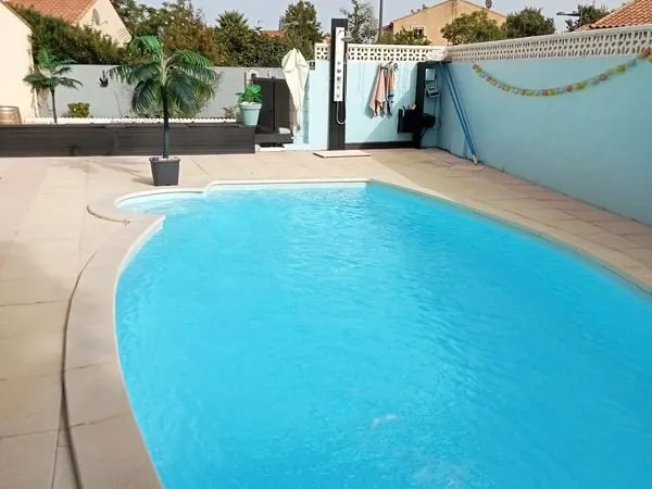 Villa,piscine avec.type 2. Et garage 60m2