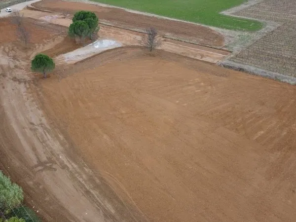 Terrain à vendre de 799 M2 proche de ROUJAN (34)