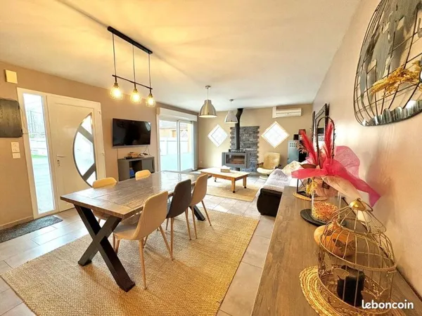 RARISSIME Pavillon plain pied individuel de 140m2, 4ch avec une salle de bain XXL à 4 minutes de Gui
