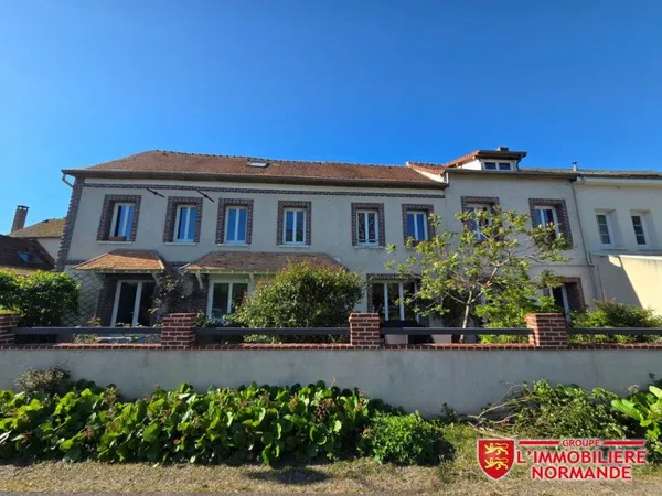 Maison 6 pièces 235 m²