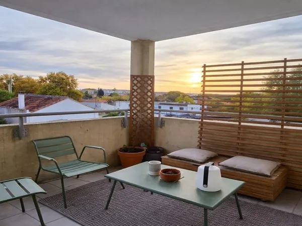 T3 lumineux avec terrasse et parking Résidence récente