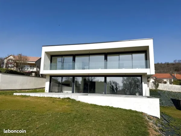 Maison 5 pièces 160 m²