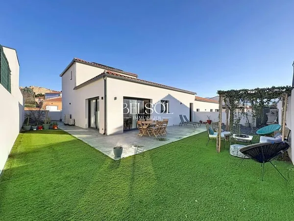 BANYULS DELS ASPRES MAISON CONTEMPORAINE T5 Garage et Panneaux S