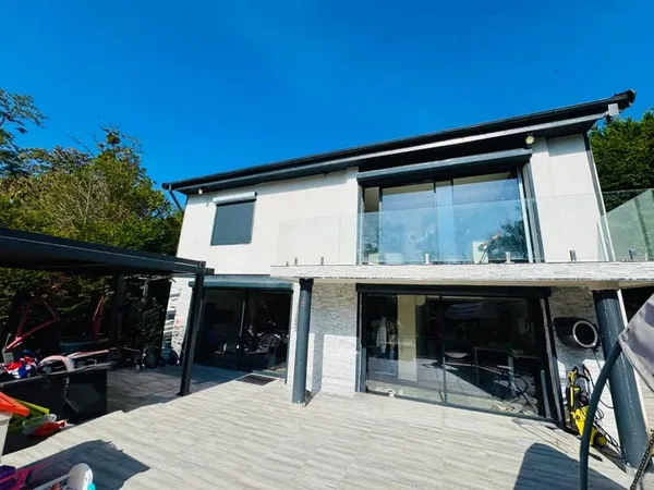 Maison 5 pièces 114 m²