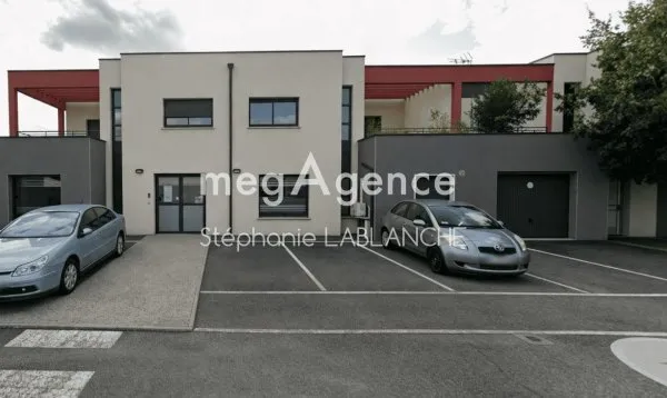 Ensemble immobilier rare à Castelginest : immeuble + maison sur une même parcelle