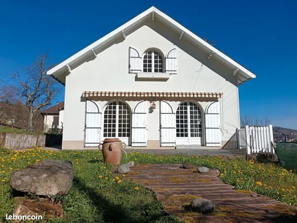 Ensemble de deux maisons dans un quartier agréable - TULLE