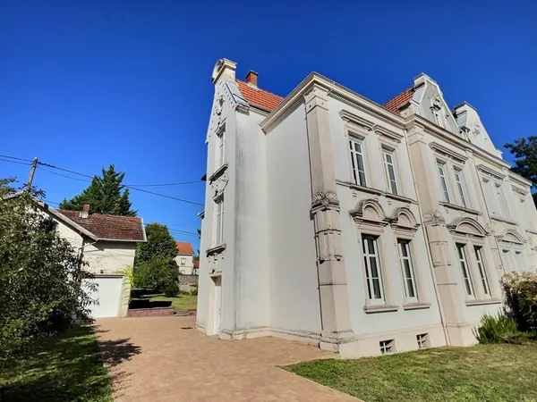 Maison de caractère - 211M2 - 14 ARES 33 - 4 CHAMBRES - FREY