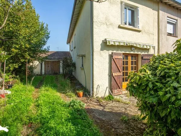 Maison en pierre de 4 pièces principales