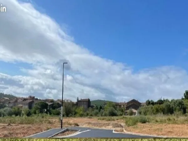 Terrain 400 m²