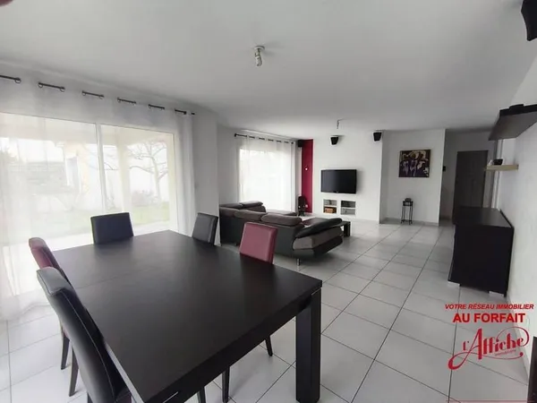 Maison de plain-pied 5 pièces 140 m²