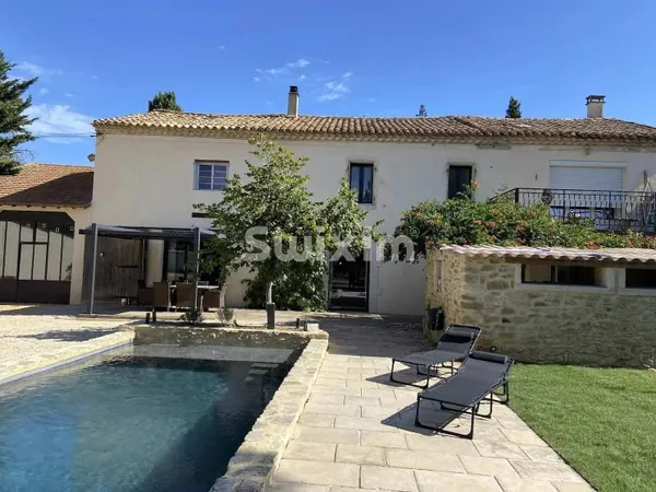 Maison 12 pièces 292 m²