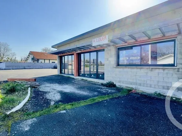 Local 1 pièce 88 m²