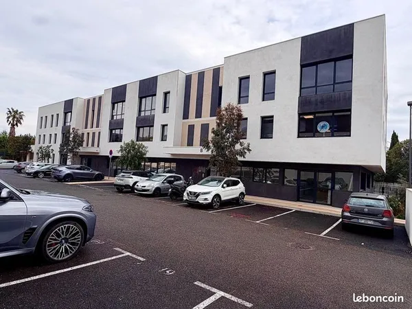 BUREAUX NEUFS À LOUER Napollon Direct Propriétaire