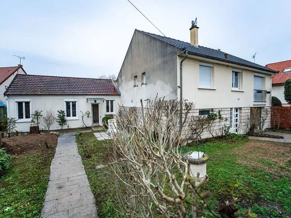 Maison cosy beau terrain proche gare