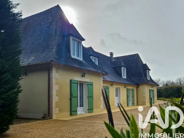 Maison 8 pièces 180 m²