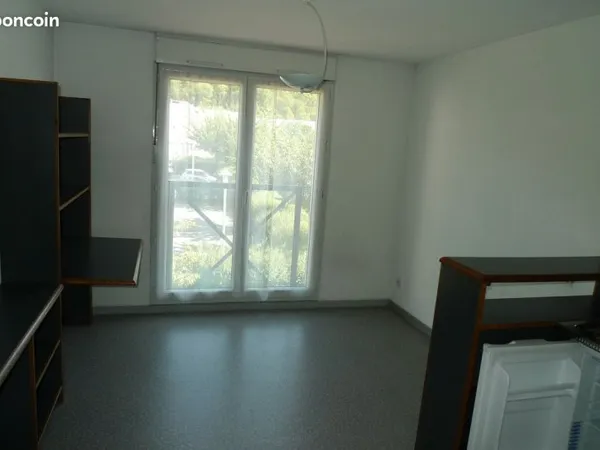 Studio résidence Scolaris proche lycée Victor Hugo
