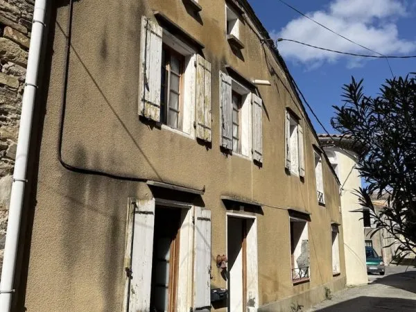 Maison de village en pierre ensoleillée et lumineuse de 4 chambres