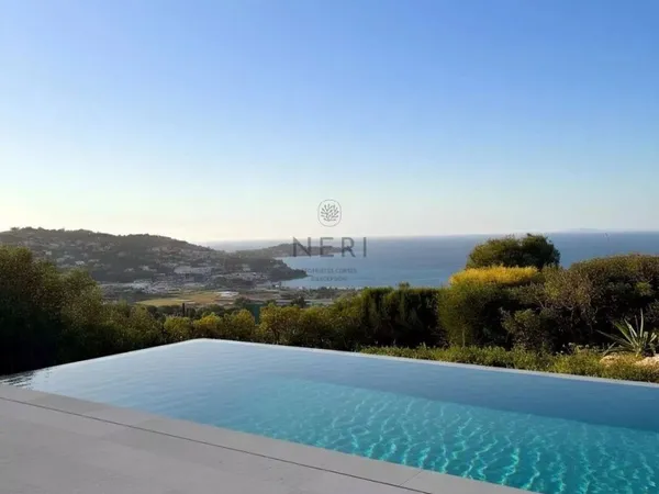 Villa 7 pièces 190 m²