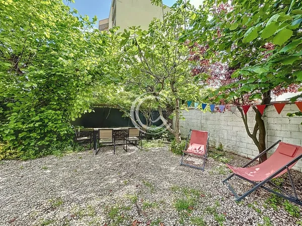 ANNEES 20... VOLUMES ET JARDIN