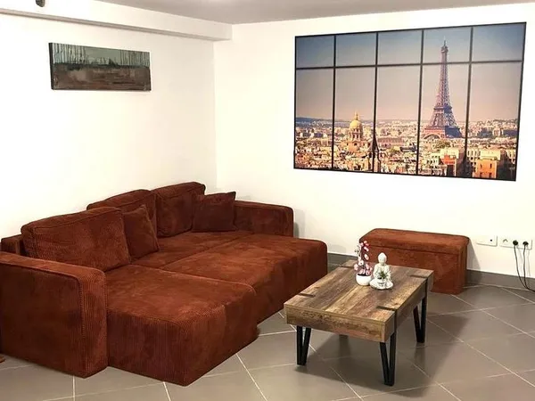 Chambre en colocation 120m² à 200m métro ligne 7 - 800 tout compris