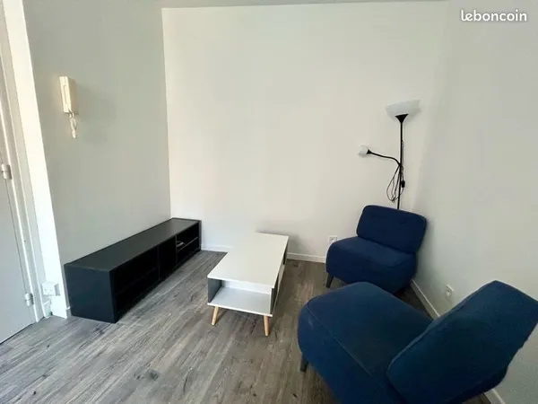 à louer - f2 meublé - danton