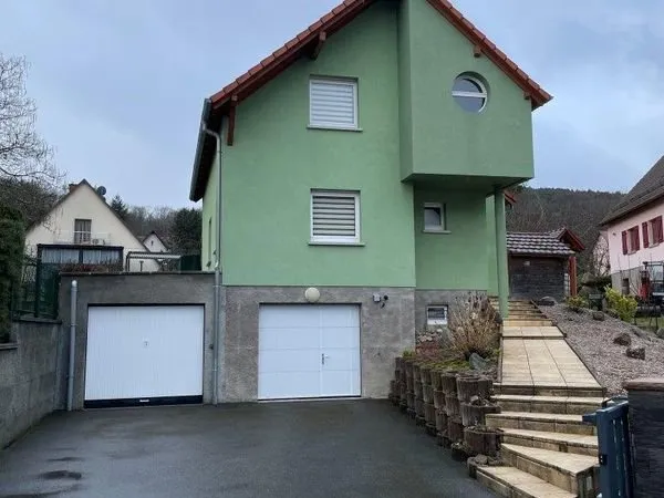 Belle maison familiale 5 pièces avec véranda & grand jardin - Quartier calme