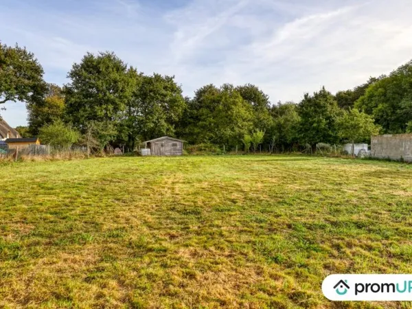 Terrain constructible de 1358 m2 à GUÉRANDE