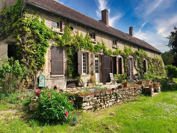 LONGERE DE CHARME sud 77/nord 45 - 166 m² hab - 5 CHAMBRES - DEPENDANCES - TERRAIN 4033 m²