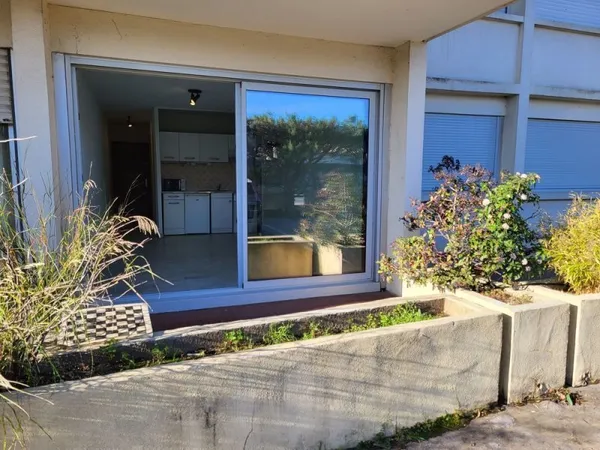 Studio 1 pièce 26 m²