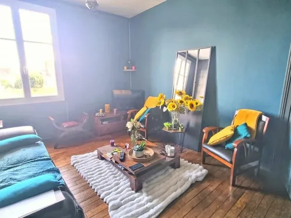 TOURS PREBENDES, bel appartement de type 2 de 51m² avec grenier