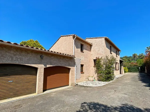 Maison 5 pièces 150 m²