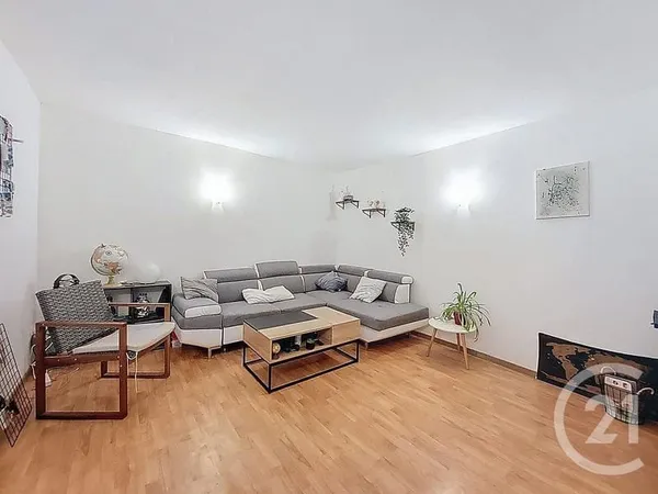 Maison 7 pièces 183 m²