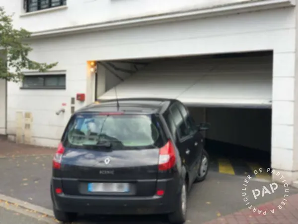 Garage/Parking