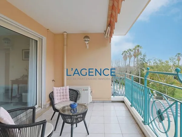 Appartement T4 de 108m2 avec terrasse dans résidence de stan