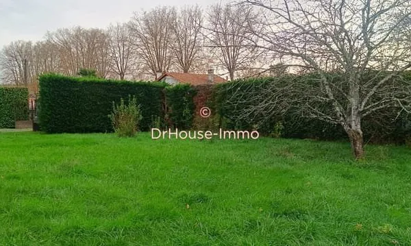 Terrain de 2450 m2