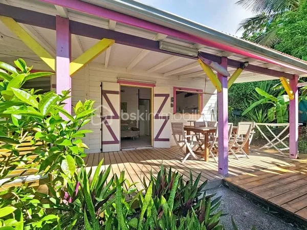 Bungalow 2 chambres petite copropriété piscine plage à pied