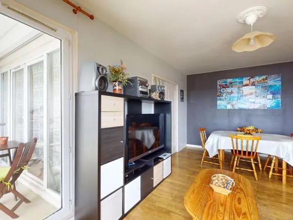Vente exclusivité Appartement Thiais 4 pièces 75.43 m2 - cave - parking - balcons