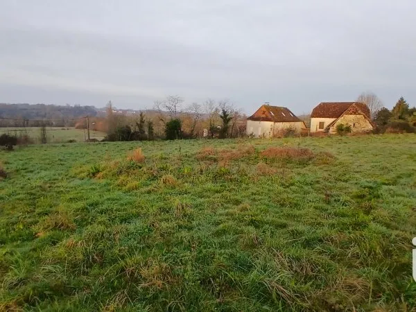 Terrain 2421 m²