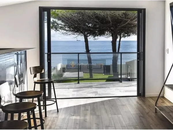 Villa 9 pièces 290 m²