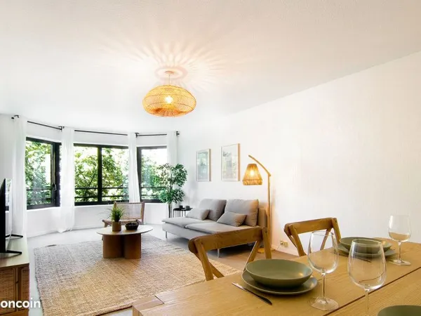 Chambre meublée - Grand appartement de 90m², tout inclus, en centre-ville de Bordeaux