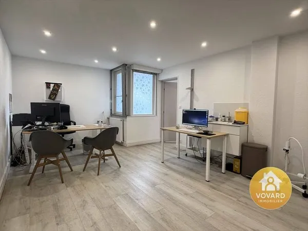 Bureaux 56 m²