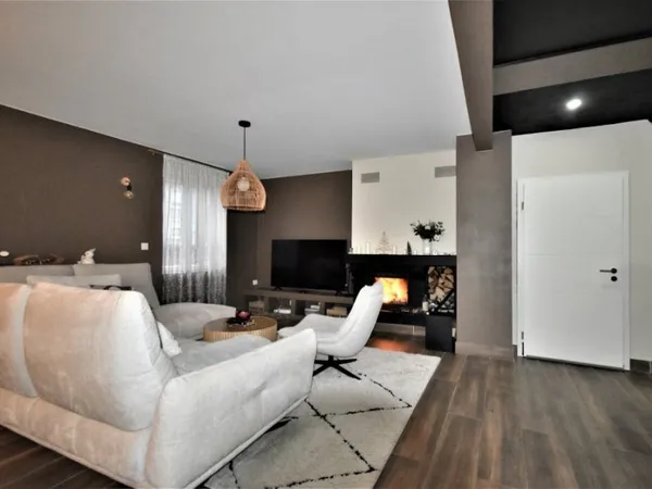 Maison 7 pièces 142 m²