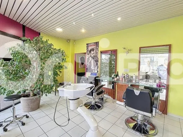 Local commercial 100 m²