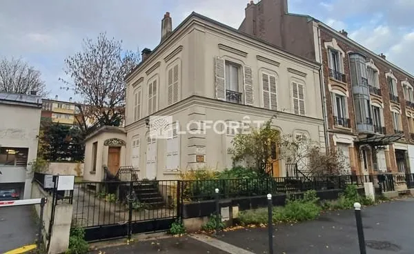TERRAIN à Choisy Le Roi - 741m²