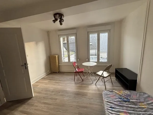 Studio 1 pièce 23 m²
