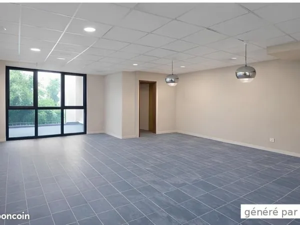 Bureau 200 m²