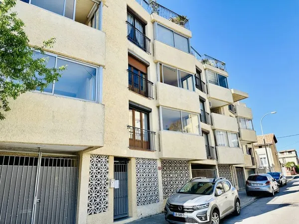 T3 lumineux avec 2 balcons et parking à Narbonne